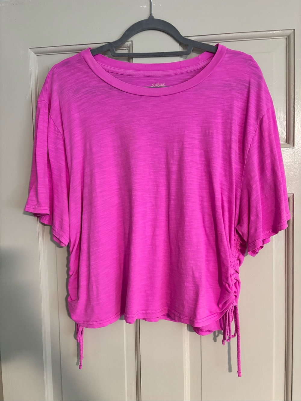 Universal Thread Bright Pink Ruched-Side Short Sleeve Tee